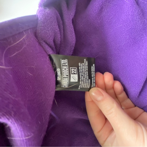 Canada Pooch Dog Coat Size 22 - Picture 3 of 4